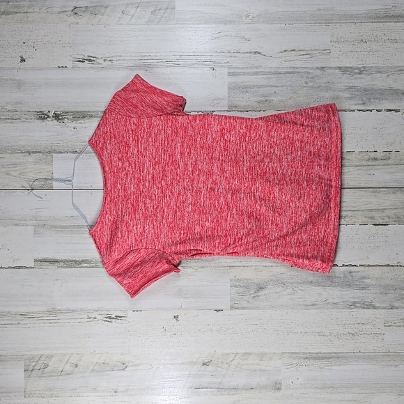 Wilson vneck short sleeve red active wear shirt women's size medium - Picture 2 of 6